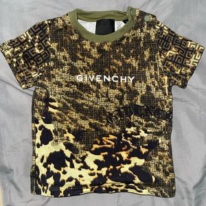 Givenchy T shirt